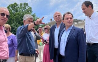 έκτακτες ενισχύσεις